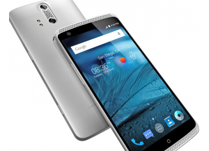 ZTE Axon